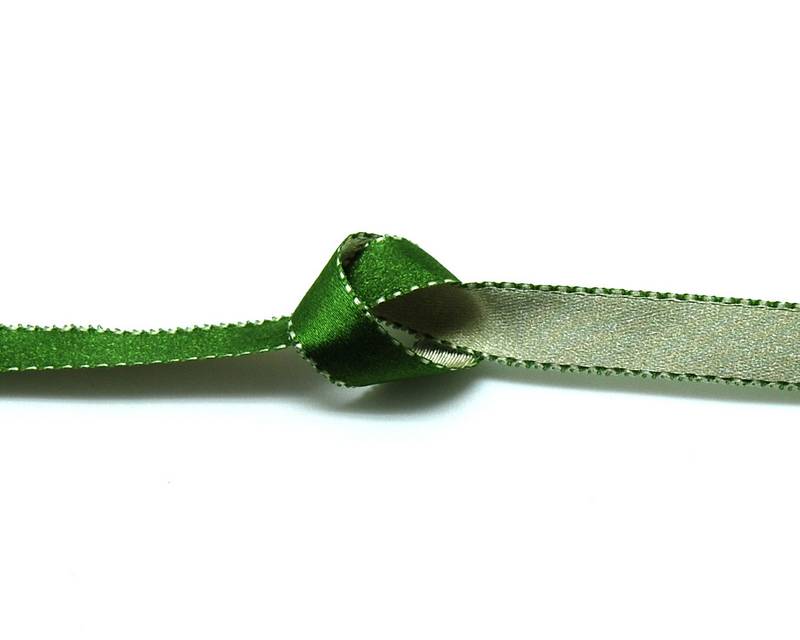 Satin. 10mm. Green- cream color. Reversible. Best qual. 20M.