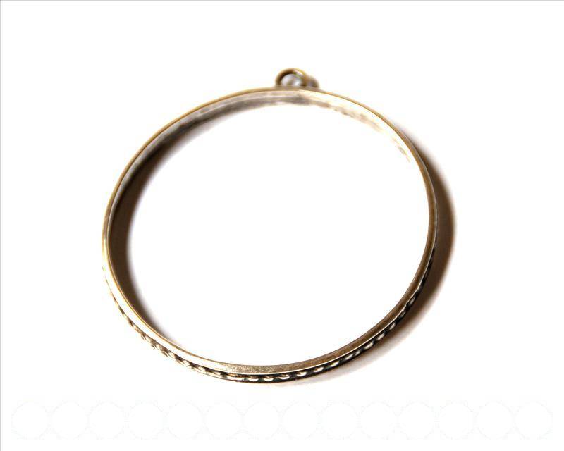 Zamak. Bracelet. 69mm. Silver color. Inn. 64mm.