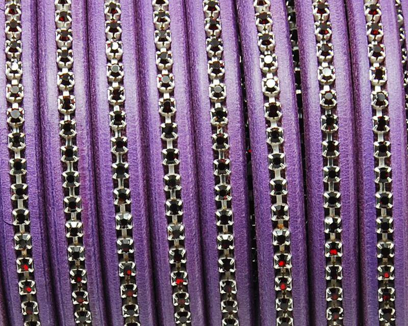REGALIZ Leather cord with strass. Oval 10x6mm. Purple-s.dark Red.