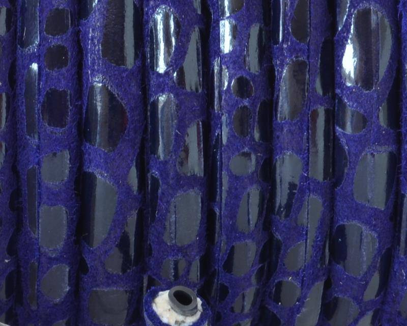 Cancun suede Leather cord. Round. 5mm. Violet. Inn.0.8mm.