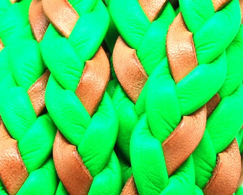 Bolo Braided Flat Leather Cord. 10x2mm. Green-natural.