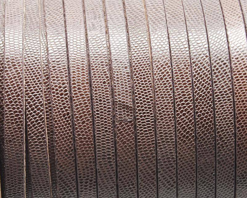 Flat Leather cord. 3x2mm. Engraved. Dark brown. Best.