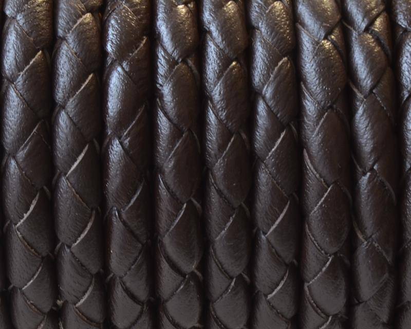 Bolo Braided Round Leather Cord. 5mm. Dark brown. With hole. Inn.0.8mm.approx.