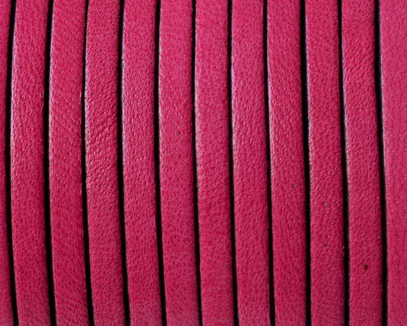 Flat Leather cord. 3x1,5mm. Fucsia. Best Quality.