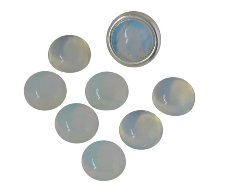Opal. Synthetic. Cabochon. 12mm.