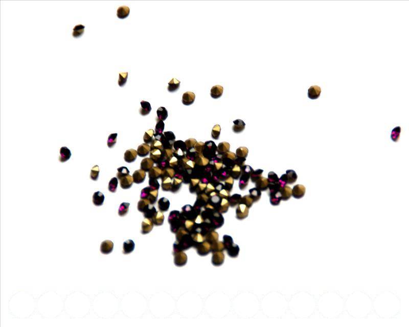 Rhinestone cabochons 2.8-2.9mm. purple.