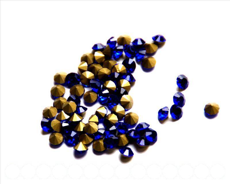 Rhinestone cabochons 4.9-5.1mm. blue. 7