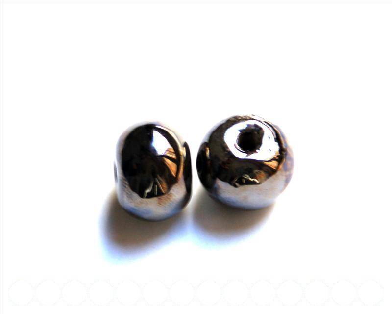 Ceramic. Round, 16mm. Dark grey. Ir. Int.3.5-4mm..