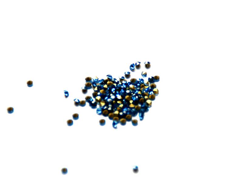 Crystal. Rhinestone Chaton. 1,7-1,8mm. Light Sapphire .