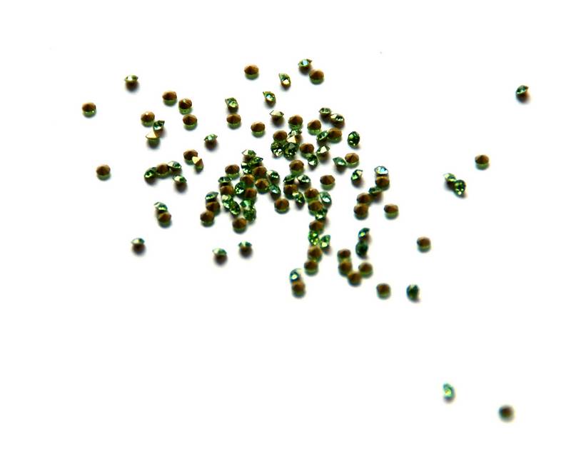 Crystal. Rhinestone Chaton. 1,7-1,8mm. Peridot.