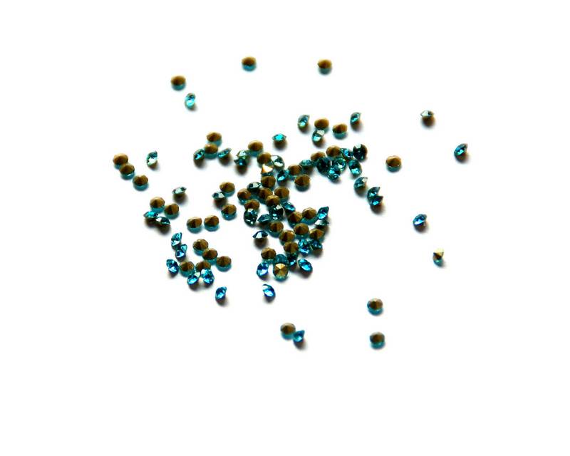Crystal. Rhinestone Chaton. 1,7-1,8mm. Aquamarine .