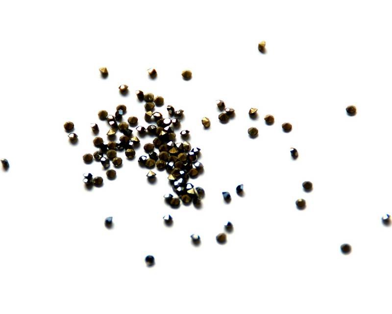 Crystal. Rhinestone Chaton. 1,7-1,8mm.Jet Hematite .