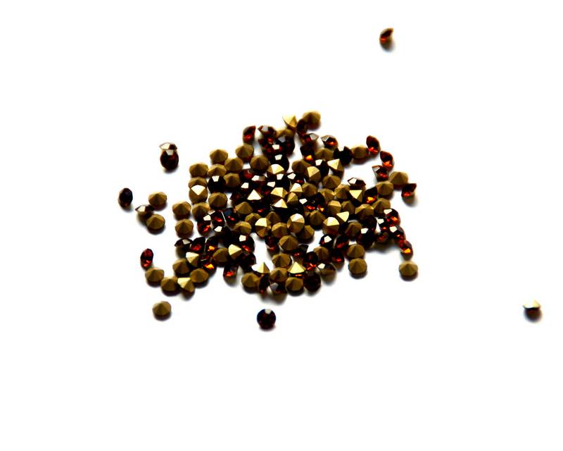 Crystal. Rhinestone Chaton. 2,9-3mm. Tee Color.