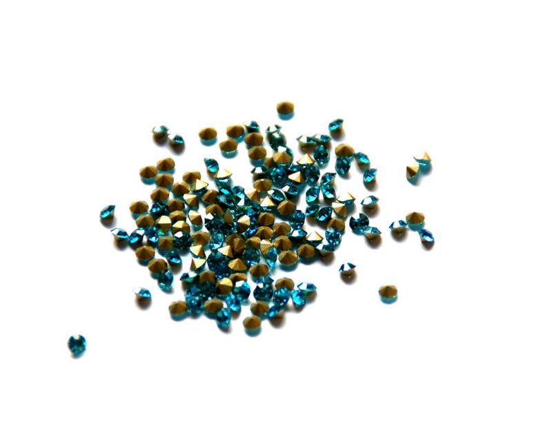 Crystal. Rhinestone Chaton. 2,9-3mm.Aquamarine .