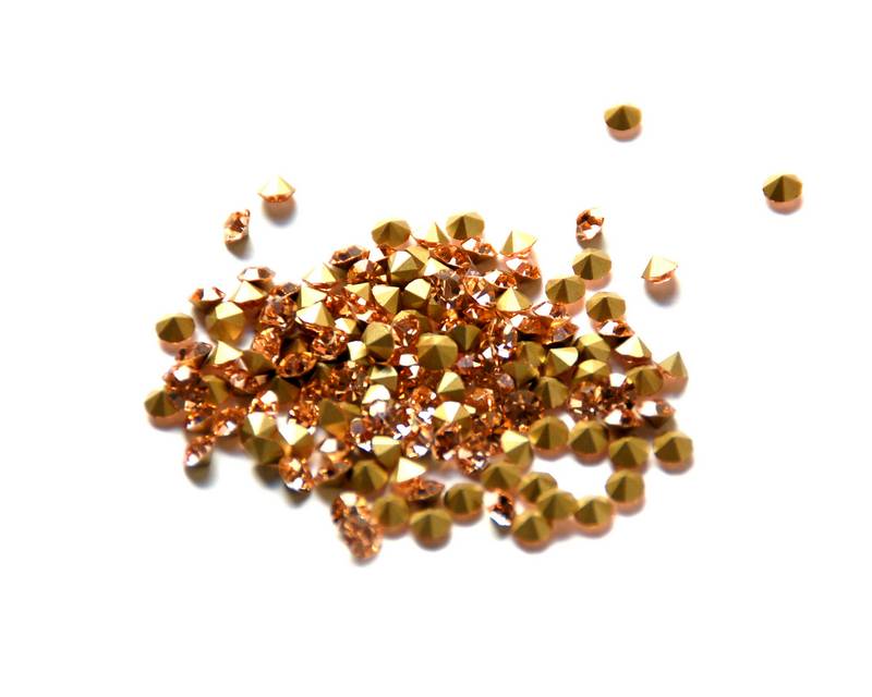 Crystal. Rhinestone Chaton. 4-4,1mm. Peach. 144 Ud.