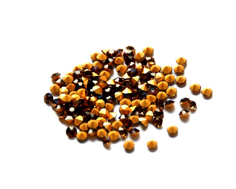 Crystal. Rhinestone Chaton. 4-4,1mm. Smoked Topaz . 144 Ud.