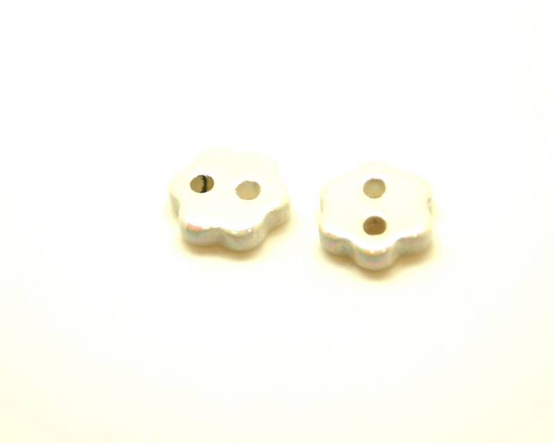 Ceramic.Button. 20mm. White. Ir. Inn.3mm. approx.