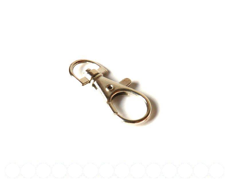 Lobster Buckle Clasp 32x13mm. Silver color.