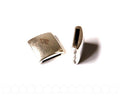 Zamak. Square 18mm. Inn. 14x2mm. Silver color.