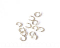 Zamak. Opened ring 8mm. Silver color.