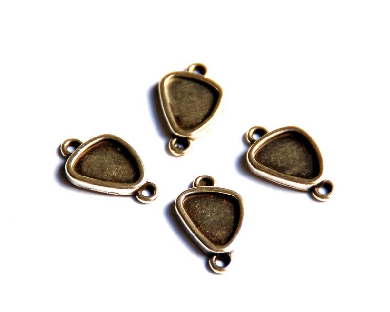 Zamak. 13x23mm. Silver color. Inn. 2mm.