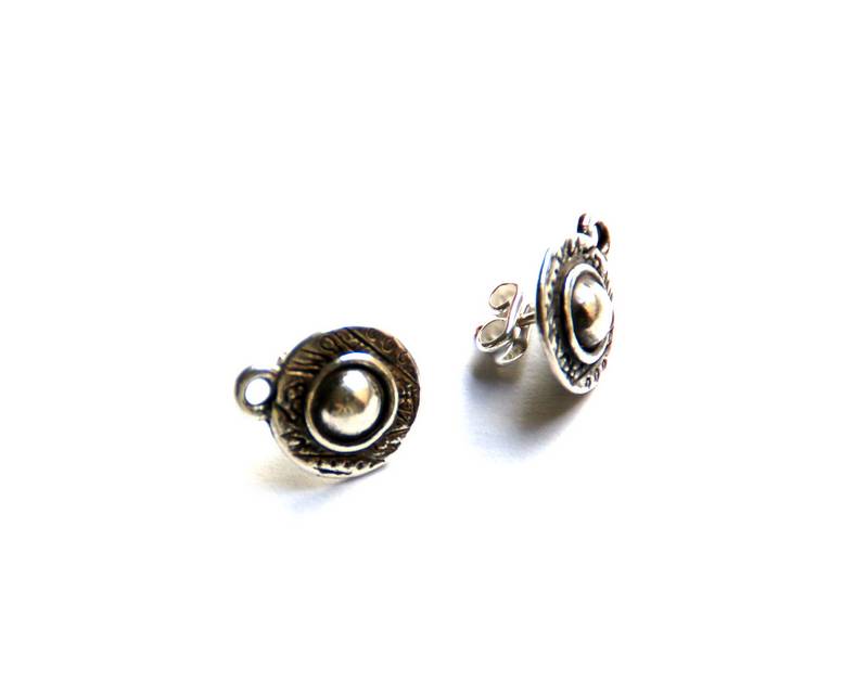 Zamak. Clasp. 12mm. Silver color. Inn. 2mm.