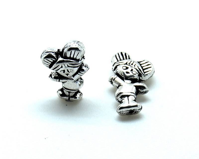 Metal. Boy. 8x18.5mm. Antique silver. Inn.1mm.approx.