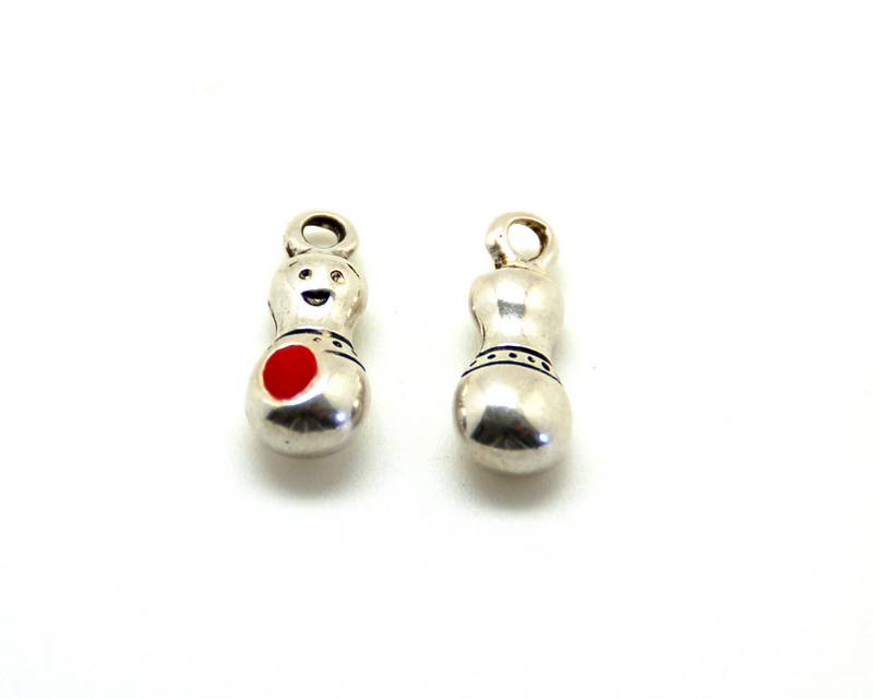 Zamak. Chinese. 18x9mm. Silver Color-red. Inn.3mm.