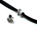 Stainless Steel. Lion. 13.5x11x8mm. Inn.4.5mm.