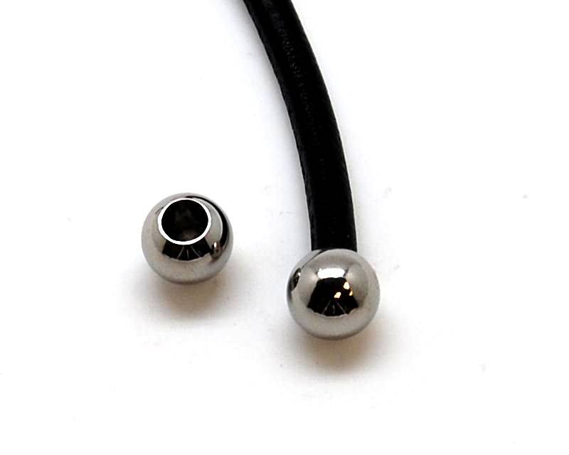 Stainless Steel. Round. 10mm. Inn.5mm. 1Hole.
