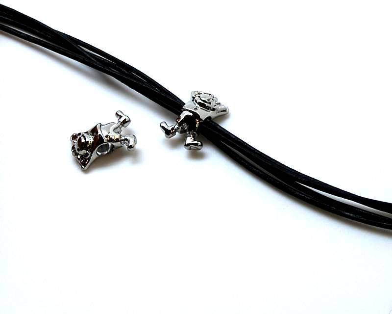 Stainless Steel. Boy. 12.5x15.5x6.8mm. Inn.4.5mm.