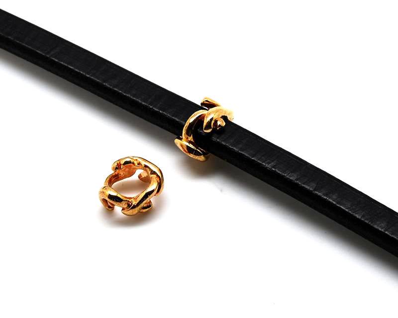 Zamak. 14x11mm. Gold color. Inn.11x7mm.