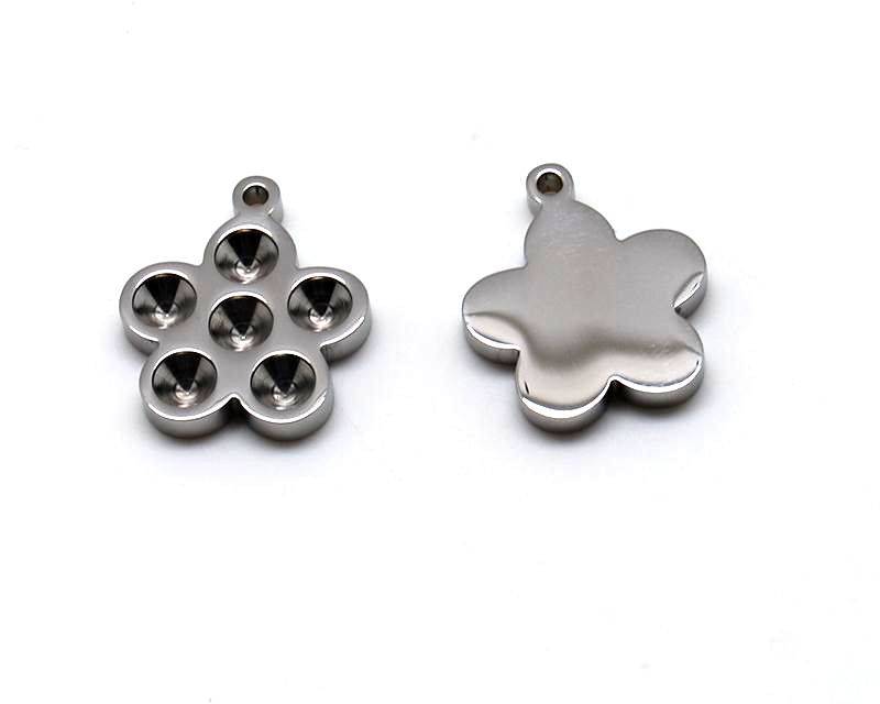 Stainless steel. Pendant. Flower. 23x20x3mm. Inn.2mm.