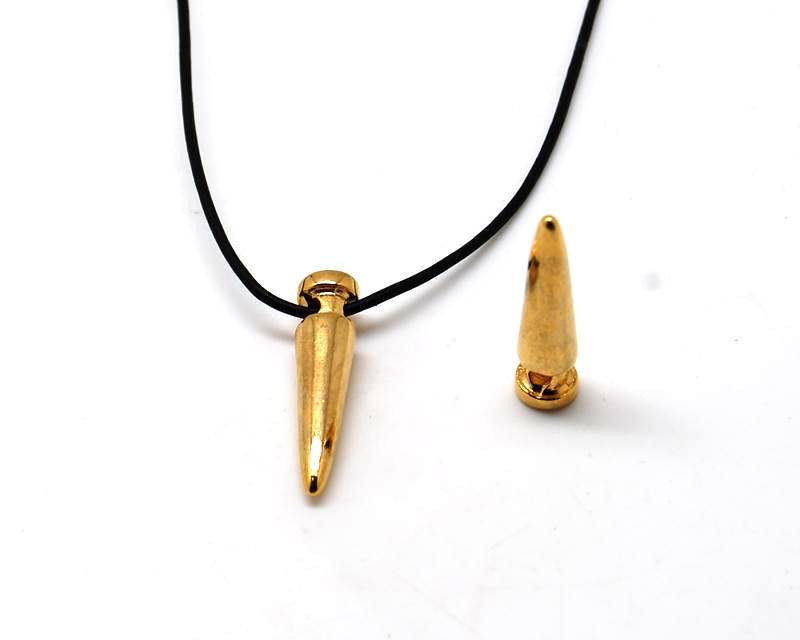 Zamak. Pendant. 35x9mm. Gold color. Inn.3mm.