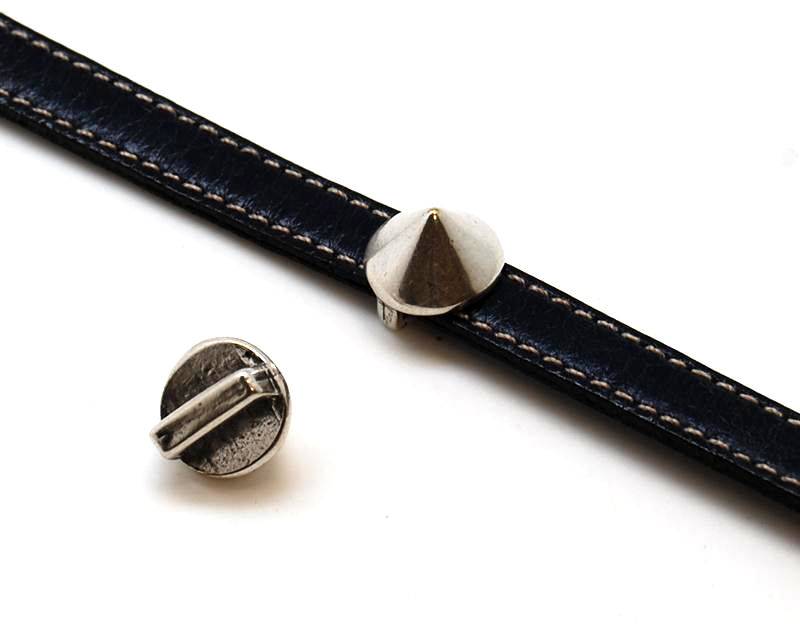 Zamak. Cone. 13mm. Gold color. Inn.10x2.5mm.