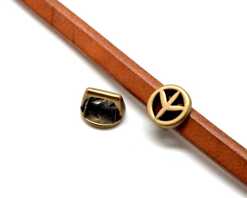 Zamak.Peace Symbol.15x15mm.Antique Gold.Int.10x7mm