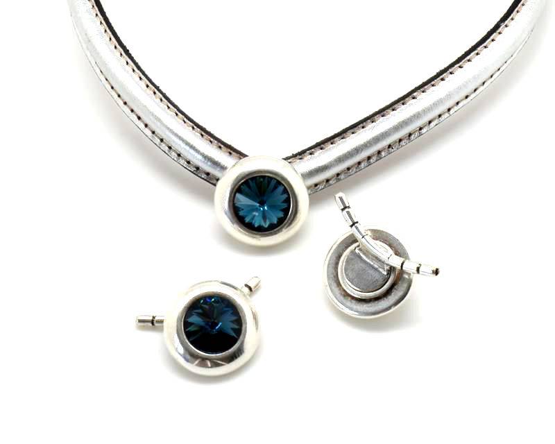 Zamak/Swarovski. Accessorie. Pendant. Coin.20mm.Silver-Montana. 2.2mm.