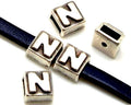 Zamak. Square. 9mm. Letter N . Silver color. Inn.6x2.5mm.