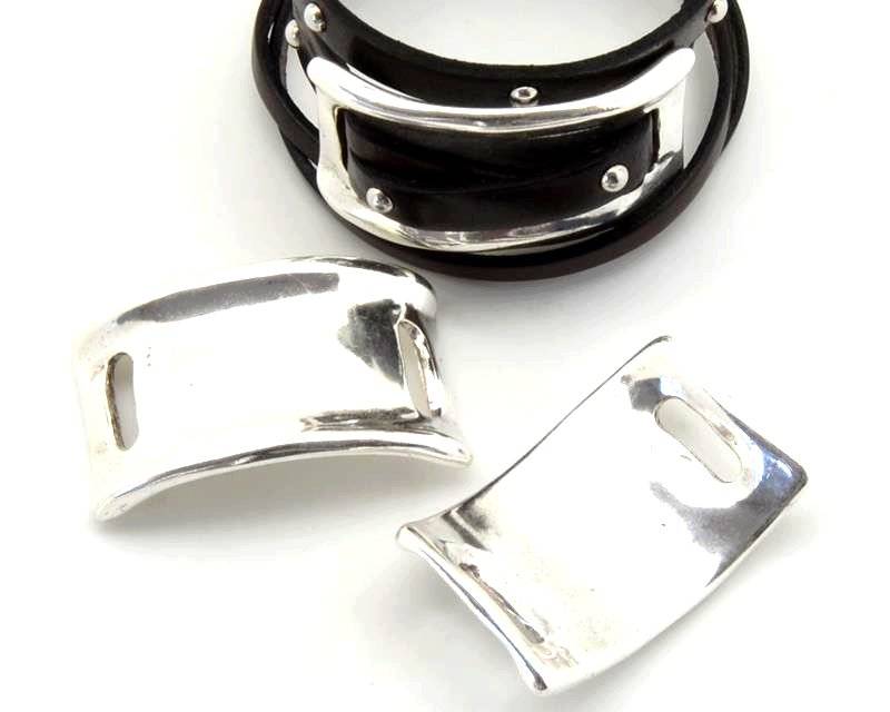 Zamak. Rectangle. 47x30mm. Silver Color. Inn.14x4mm.
