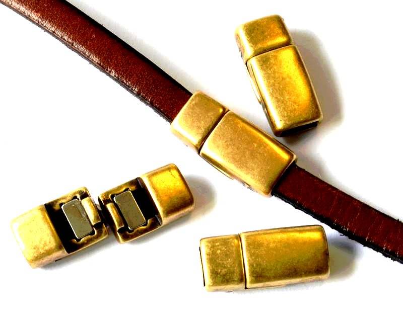 Zamak. Magnetic clasp. 16x7.5mm. Inn.5x2mm.