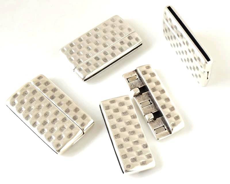 Magnetic clasp. 43x25mm. Silver. Inn.40x2mm.