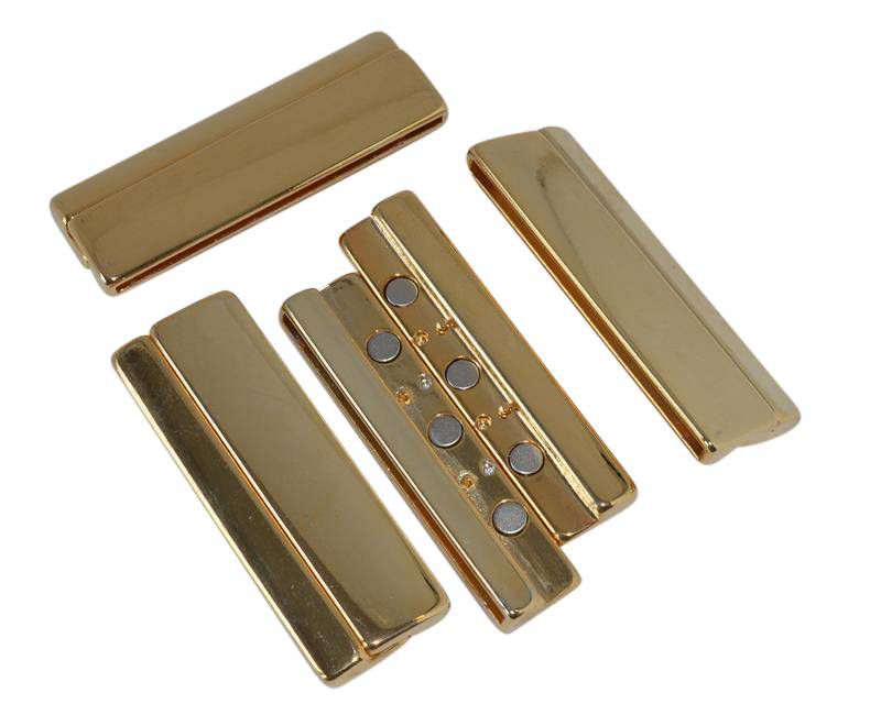 Zamak. Magnetic clasp. Flat. 62x22mm. Gold. Inn.58x2.5mm.