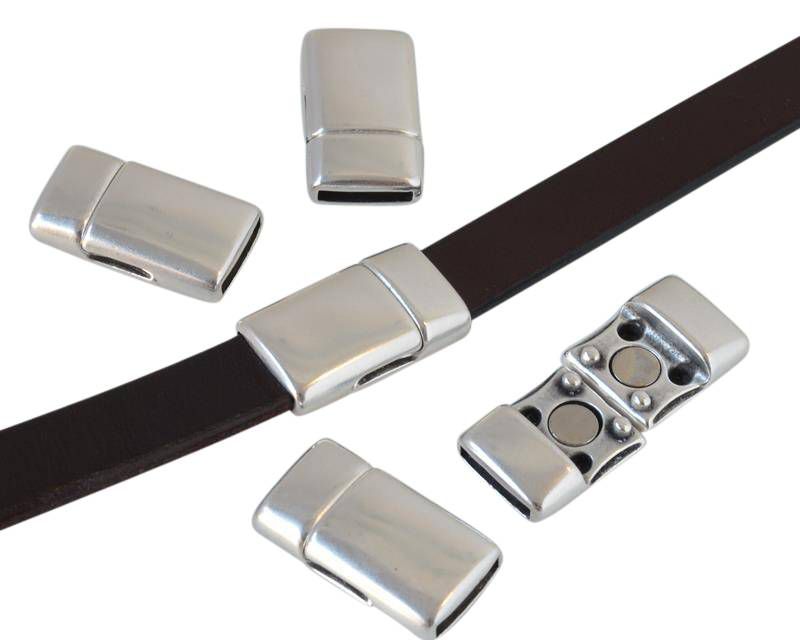 Zamak. Magnetic clasp. Flat. 22x12.5mm. Silver. Inn.10x2mm.