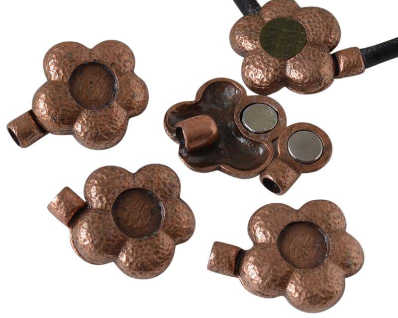 Zamak.Magnetic clasp.Flower.39x30mm.Inn.stone12mm.AntiqueCopper.Inn5mm