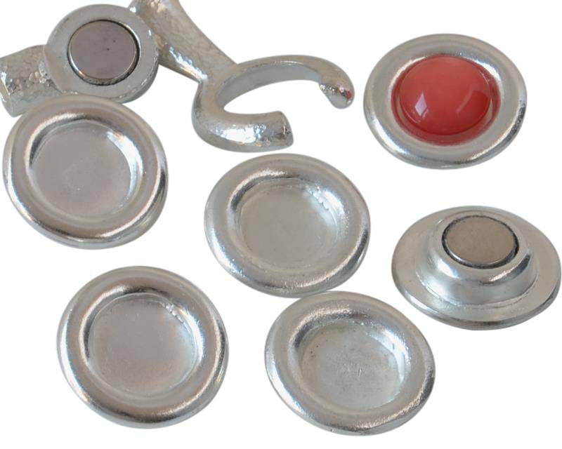 Zamak. Spare part. Coin. 21mm. No stone. Inn.stone 12mm. Silver.