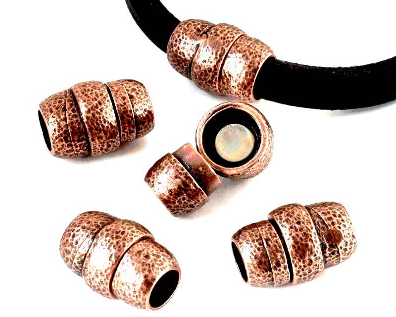 Zamak. Clasp for regaliz. 23x17mm. Antique copper. Inn.10x8.5mm.