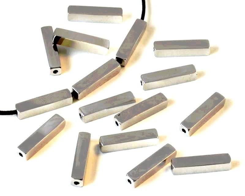 Stainless steel 304. Tube. Rectangle. 18x4x4mm. Silver. Inn.1.5mm.