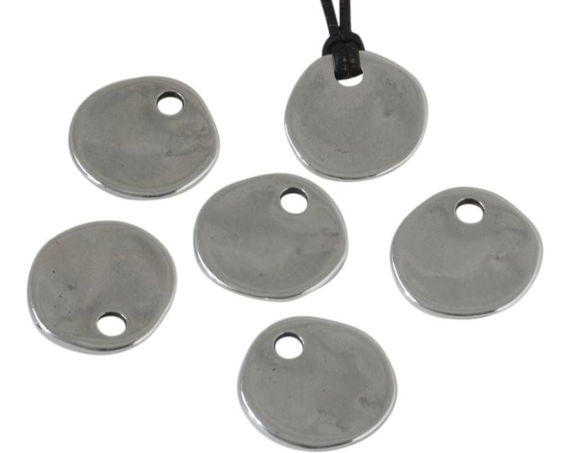 Zamak. Pendant. Coin. 22mm. Silver. Inn.4mm.