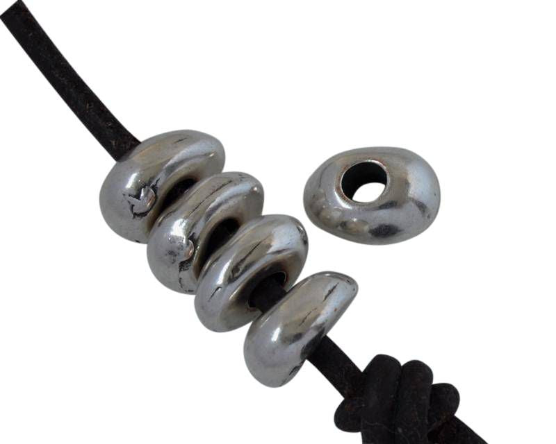 Zamak rondell. 10x8x4mm. Silver. Inn.3mm