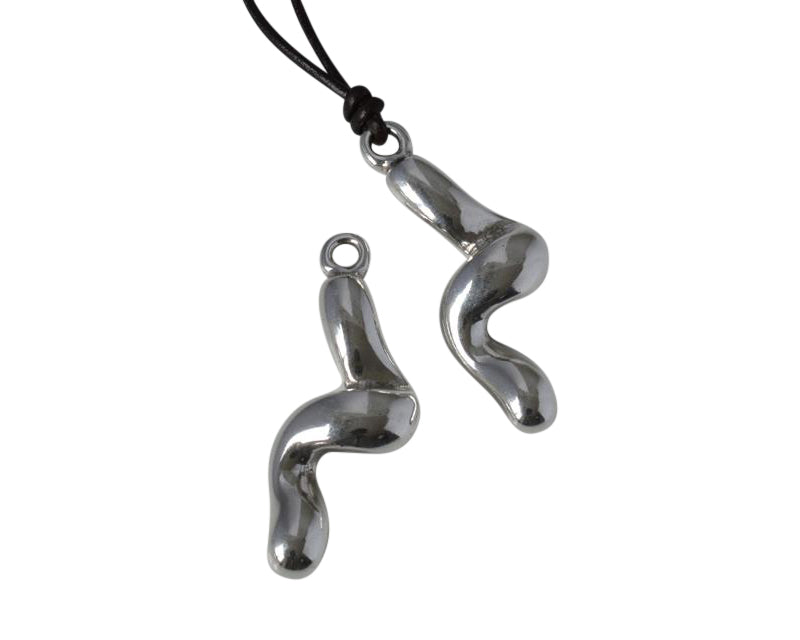 Zamak pendant 41x17mm. Silver. Inn. 3mm.